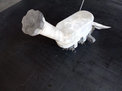 Cilindro maestro de freno VIN J 11º dígito limitado 09-17 GMC ACADIA 22823315 Foto 1 de 4