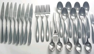 Gourmet Settings Beam Flatware Lot 25 Pc - Picture 1 of 3