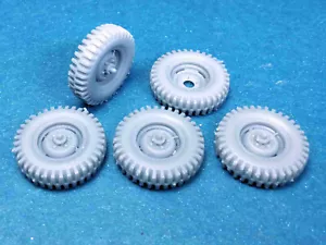 Land Rover 7.50x16 Military pattern wheel set 1/35 - Foto 1 di 1