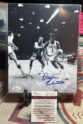 Oscar Robertson Signed 8x10 B&W Photo JSA - Image 1 of 4