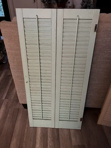 Vintage Klapp Holz Jalousie Plantage Fenster Rolladen Innenverkleidung Cottagecore - Bild 1 von 10