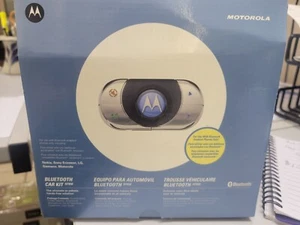 MOTOROLA HF850 Bluetooth Hands-free Car Kit - COMPLETE - OPEN BOX - Picture 1 of 4