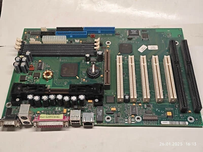 Slot 1 *Coppermine* Siemens Nixdorf D1107 W26361 (440BX) + CPU & 128 MB + Bonus - Image 1 of 4