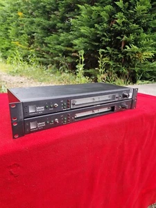 SET MIT 2 CONTROLLERN PROZESSOREN MEYER SOUND M1A FÜR UPA 1 UND UM 1 - Bild 1 von 7