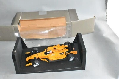 MINICHAMPS 1/18 F1 MCLAREN MP4/20 GARY PAFFETT TEST CAR Limitiert 504 Stk. /L3 - Bild 1 von 4