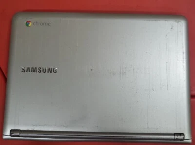 Broken lot of 3 Samsung Chromebook 11.6" - Image 1 of 2