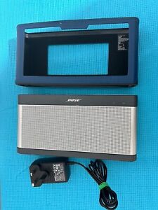 Bose SoundLink III Sound Bluetooth Portable Speaker /Good Condition
