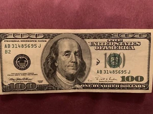 1996 One Hundred Dallar Bill “Big Ben” $100.00! - Picture 1 of 12