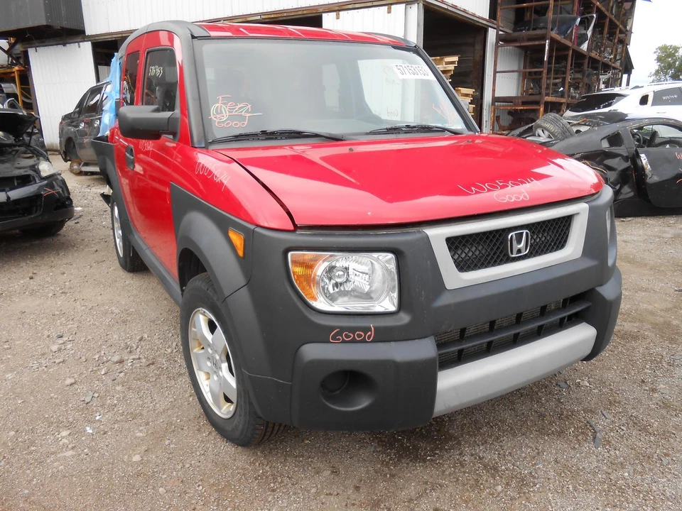 Used Front Right Seat Front fits: 2005 Honda Element bucket w/air bag cloth manu - Image 1 of 4