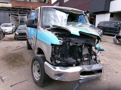 Used Rear Door fits: 2011  Ford e350 van side hinged front w/window Rear Gra Foto 1 de 4