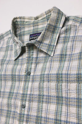 Patagonia Plaid Seersucker Shirt Men's M Short Sleeve Organic Cotton Blend - Image 1 of 4