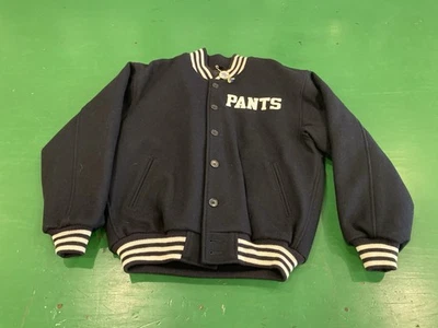 Chaqueta de béisbol Late Show Worldwide pantalones talla pequeña Foto 1 de 4