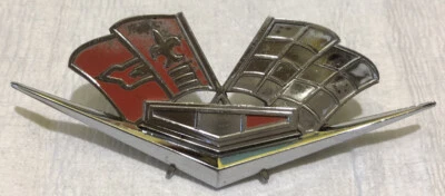 1962/1963 雪佛兰 BEL AIR/BISCAYNE/CORVETTE/IMPALA FRONT FENDER EMBLEM — 第 1/4 张图片