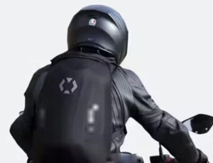 ZAINO PROFESSIONALE MOTO BICI RIGIDO RIDER RESISTENTE ALL'ACQUA AERODINAMICO - Imagen 1 de 8
