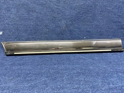 Buick Riviera 1989 90 91 92 1993 guardabarros trasero derecho moldura delantera tira de frotamiento #3 Foto 1 de 4