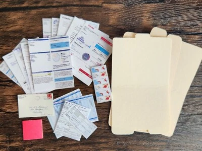 Juego de oficina miniatura escala 1/6 2 - 3 carpetas de archivos, 14 documentos, 1 notas adhesivas Foto 1 de 4