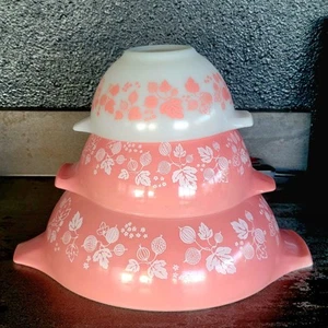 Vintage Pyrex Rosa Stachelbeere Aschenputtel Rührschüsseln 1,5 pt, 2,5 & 4 Quart Set •lesen• - Bild 1 von 16