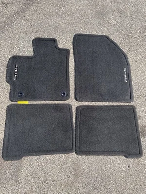 Toyota Prius OEM Floor Mats 2012 2013 2014 2015 Foto 1 de 4