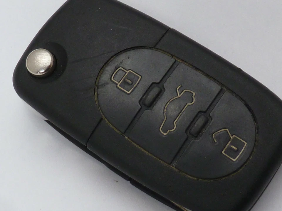 Audi A6 Quattro 1998-2000 mando a distancia de entrada sin llave OEM 1999 Foto 1 de 1