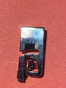 1/4" Hemmer Foot (6MM) for Many Pfaff Sewing Machines Models Use Snap-On - Picture 1 of 7