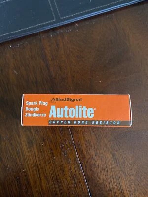AUTOLITE 282 Copper Resistor Spark Plug (283) - Image 1 of 4
