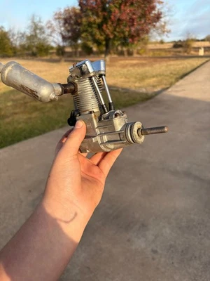 Saito FA-100A AAC with Muffler AG - Image 1 of 4