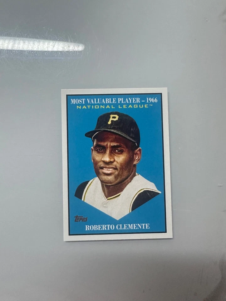 2025 Topps Update Roberto Clemente #MV-33 Pirates - Image 1 of 1
