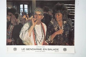 PHOTO Cinéma LOBBY CARDS Le gendarme en balade	23X30cm	1970 Louis de Funes - Picture 1 of 1