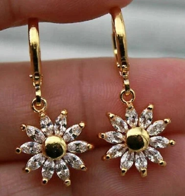 Bonitos aretes colgantes/gotas de diamantes creados en laboratorio de 2 quilates de oro amarillo de 14 quilates Foto 1 de 4
