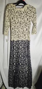 Tadashi Shoji Navy/Ivory Color Block Lace Gown Size 2 NWT. No Belt. - Picture 1 of 6