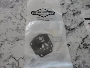 EIN NEUER OEM Briggs & Stratton Vergasermembran 495770/795083 - Bild 1 von 1