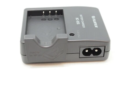 FUJIFILM BC-65S Charger for Fujifilm NP-40, NP-60, NP-95 & NP-120(Asia model) - Image 1 of 4