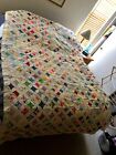 Cathedral Window Vintage Full Size Quilt 1940s or 1950s. Great Condition !