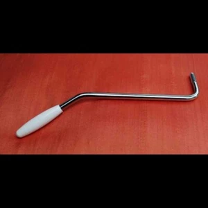 Bras de vibrato Chrome Vintage Stratocaster 5mm Metric - Foto 1 di 1