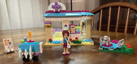Lego Friends Vet Clinic # 41085 Excellent Condition Missing Cat & Ice Pack