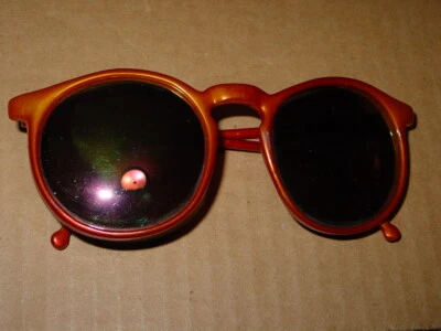 SUNGLASSES VINTAGE 1980's RETRO NEW WAVE SUMMER TIME GROOVE Plastic Frame B-2 - Image 1 of 2