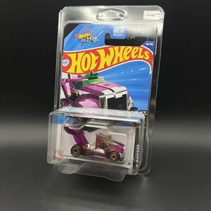 Hot Wheels TREASURE HUNT 2025 High Graded NEAR MINT 8.75 | RIG STORM - Picture 1 of 11
