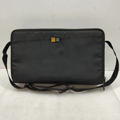 Vintage Case Logic (30 Count) Cassette Tape Carrying Case Black Soft With Strap - Image 1 of 4