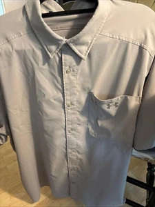 Under Armour Shirt Men XXL Beige Button Up Fitted Fishing Hiking Outdoor Logo - Picture 1 of 5