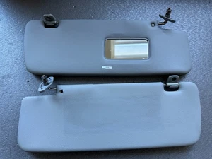 Nissan Patrol Y60 GR RD28T 1996 sun visor 964010Y006 9640036J81 - Picture 1 of 7