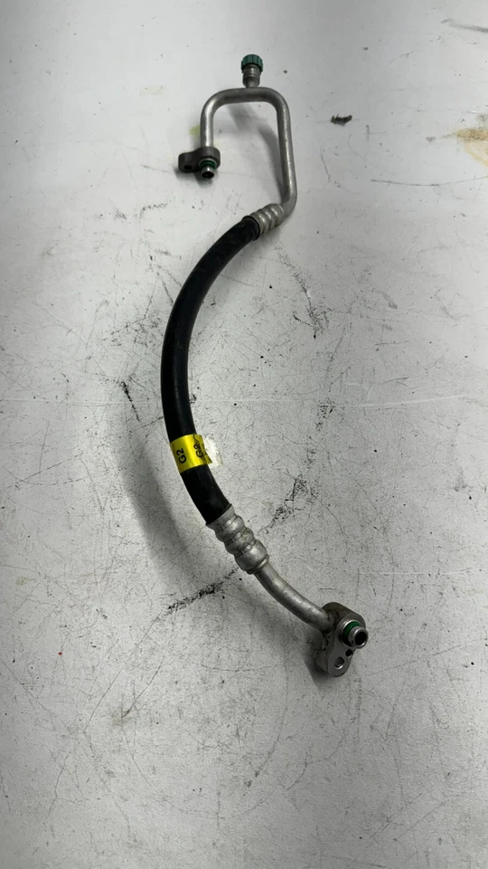 Manguera de aire acondicionado Hyundai Sonata 2011-2014 OEM Foto 1 de 4