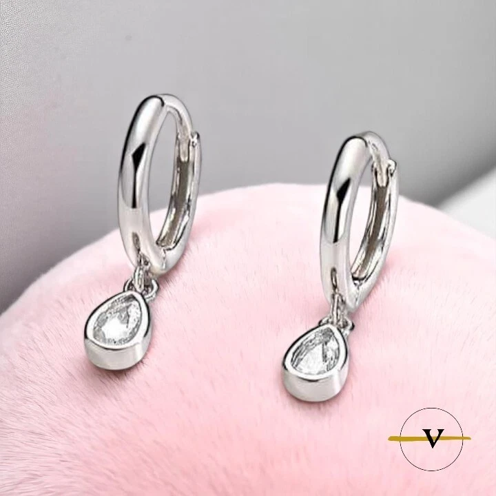 ORECCHINI DONNA A CERCHIO CON ZIRCONE A FORMA DI GOCCIA IN ARGENTO 925 RODIATO - Immagine 1 di 4