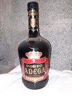 Bouteille de porto de 1937 Adega distribuée en France par dob Paris