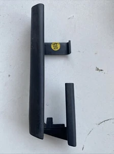 PORSCHE CAYENNE 92A 2011- RIGHT SIDE SEAT RAIL TRIM COVER 7P5885624 - Picture 1 of 4