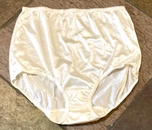 722 Underscore Medium Shiny Vanilla Ivory Silky Smooth SATIN Brief Panties NWOT  - Picture 1 of 4