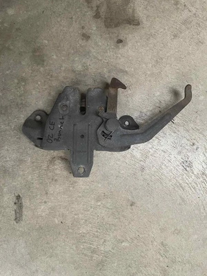 06/1996 to 12/2003 Mitsubishi CE Lancer - Bonnet latch lock - image 1 of 4