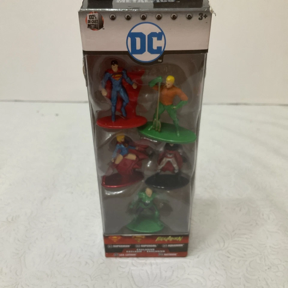 超人 SuperGirl Aquaman Lex Luthor 蝙蝠侠 DC 1.5 英寸纳米金属假发 Jada 全新 — 第 1/1 张图片