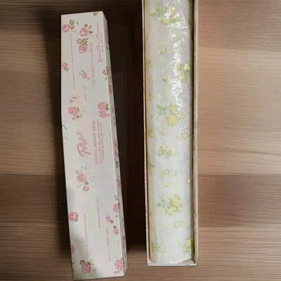 Forro de cajón Polyfab de colección perfumado amarillo floral MCM 1950s Karen Carson Creations Foto 1 de 4