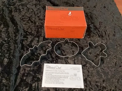 Juego de 3 cortadores de galletas de Halloween Pampered Chef #1097 con instrucciones y recibo Foto 1 de 4