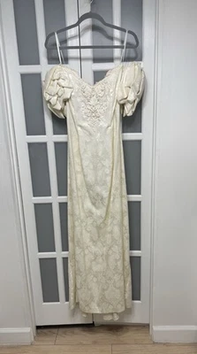 Vintage Jessica McClintock Ivory Wedding Dress Off Shoulder Beaded 1980s Size 10 - Image 1 of 4